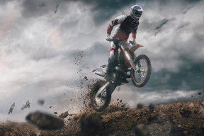 九游APP-Uzi绝命助攻难救主，RNG憾负引爆全网热议，是神的黄昏还是团队的遗憾？